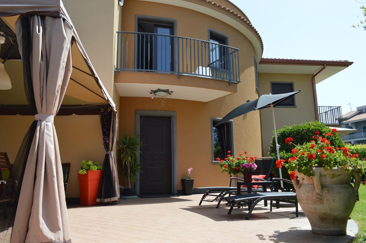 La Reggia Dell'Etna Villa ซัฟเฟรานา เอตเนอา ภายนอก รูปภาพ